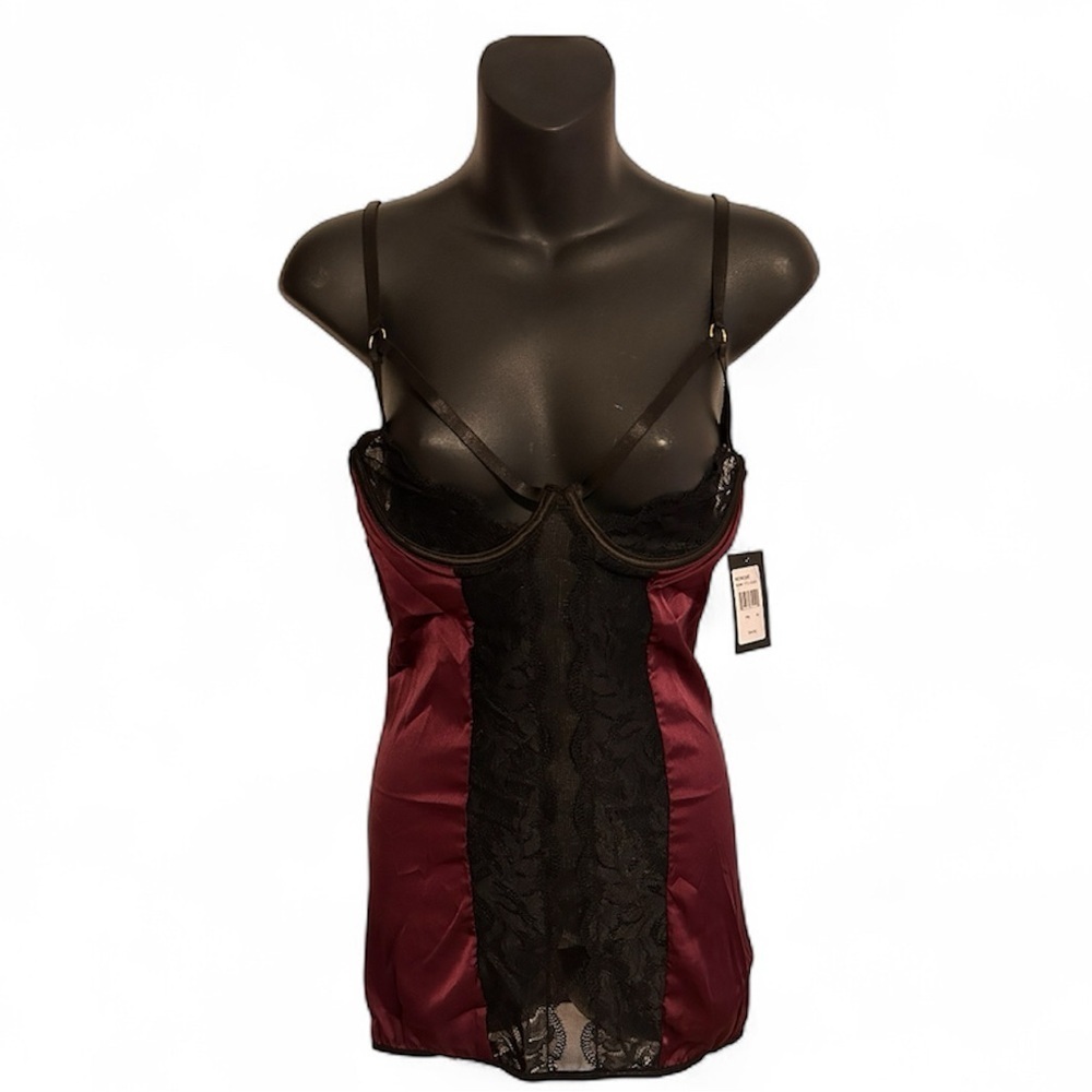 Nique Burgundy and Black Lace Chemise